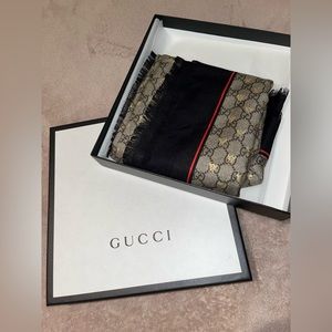 Authentic Gucci Modal Silk Shawl with GG bees motif - Mint Condition!